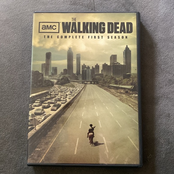 AMC the walking dead the complete first season - Picture 2 of 7